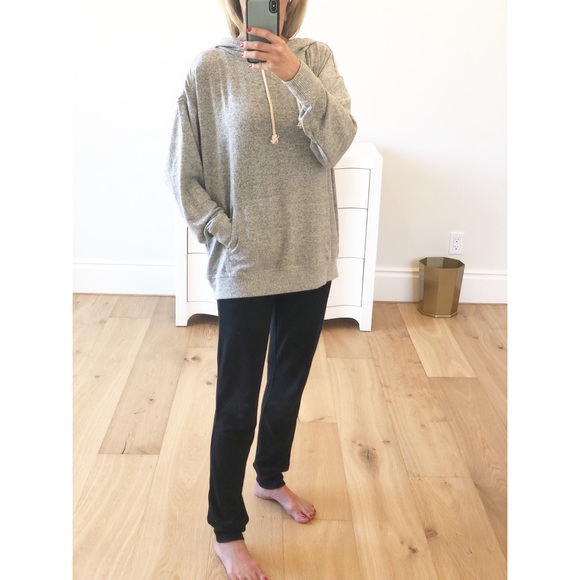 TELLURIDE Black Loungewear Hoodie & Joggers Set - Picture 9 of 12